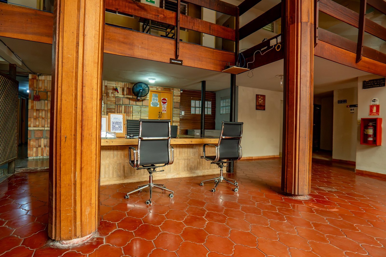 Gallery Picture